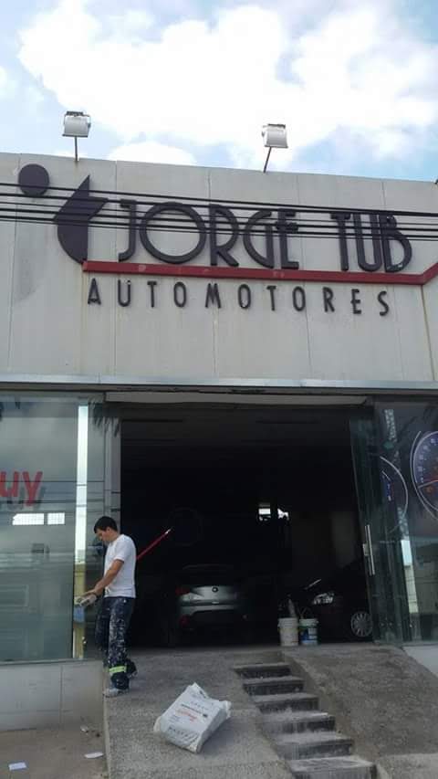 Reforma local comercial Montevideo — imagen 11 — Urban House Construcciones