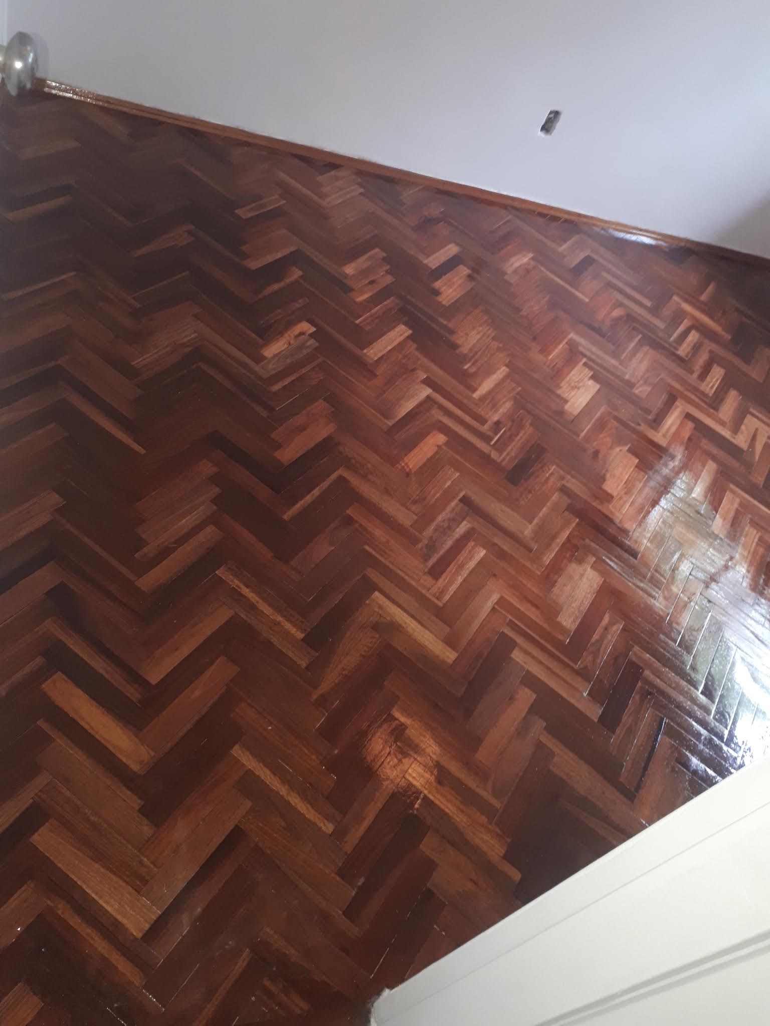 Pulido de pisos Montevideo — imagen 7 — Urban House Construcciones